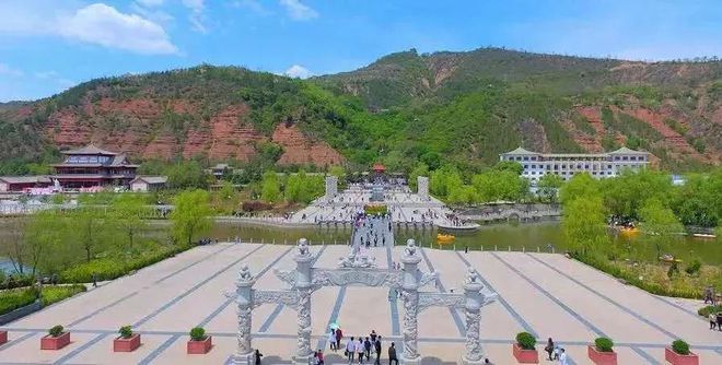 平?jīng)鍪?，探尋這片土地的獨特魅力與瑰寶